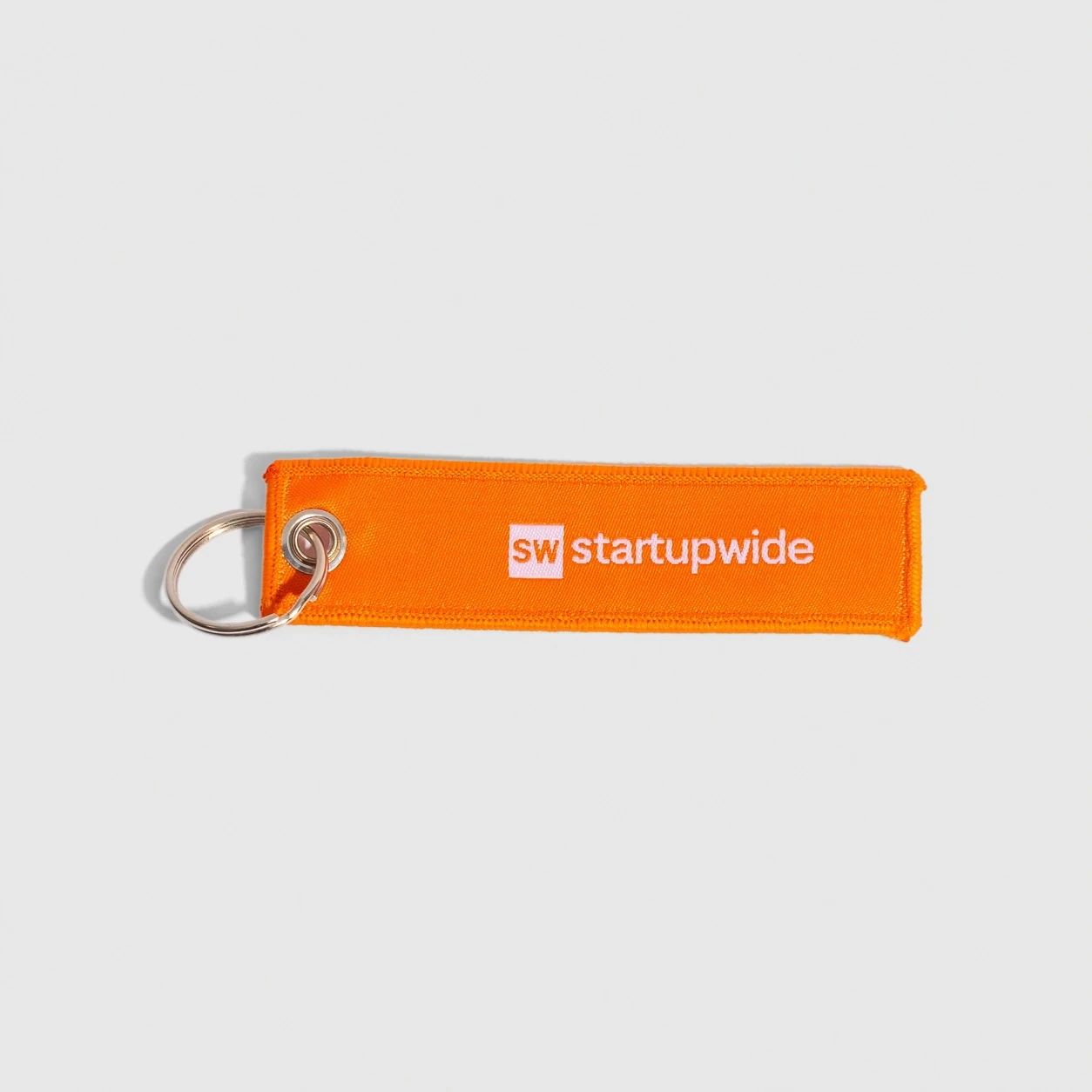 Llaveros personalizados tejidos con logo de empresa - Wyapromo